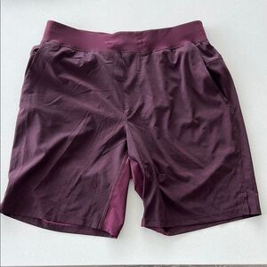 Lululemon Athletica 9” Maroon Athletic Shorts Lightweight Stretch